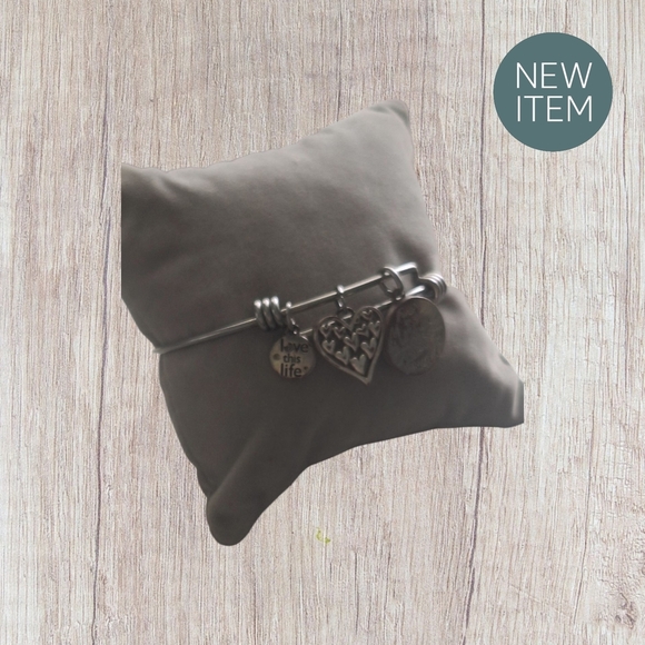 Footnotes Silver Charm Bangle Bracelet For MOM - Picture 5 of 7